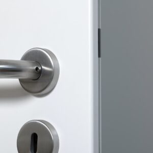 Tür 4-Rillen RIVA Röhrenspan Weißlack 9010